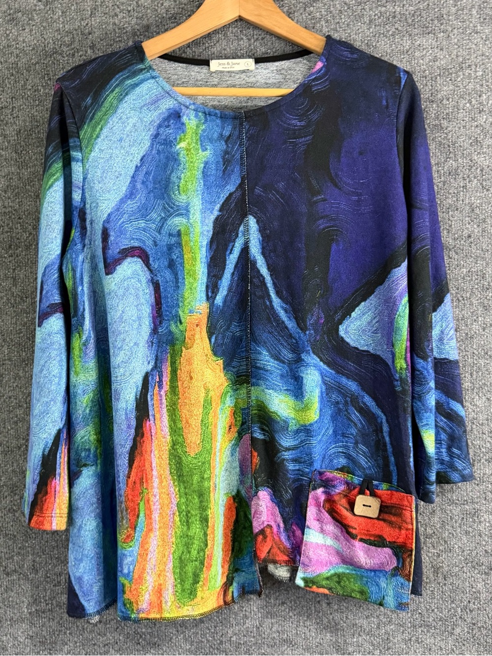 Jess & Jane Womens Large Blue Abstract Swirl Tunic Top Pocket Wooden Button USA